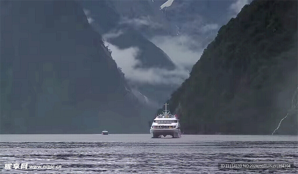 新西兰米福峡湾风景