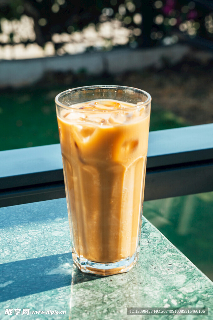 奶昔奶茶