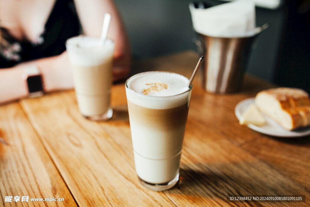 奶昔奶茶