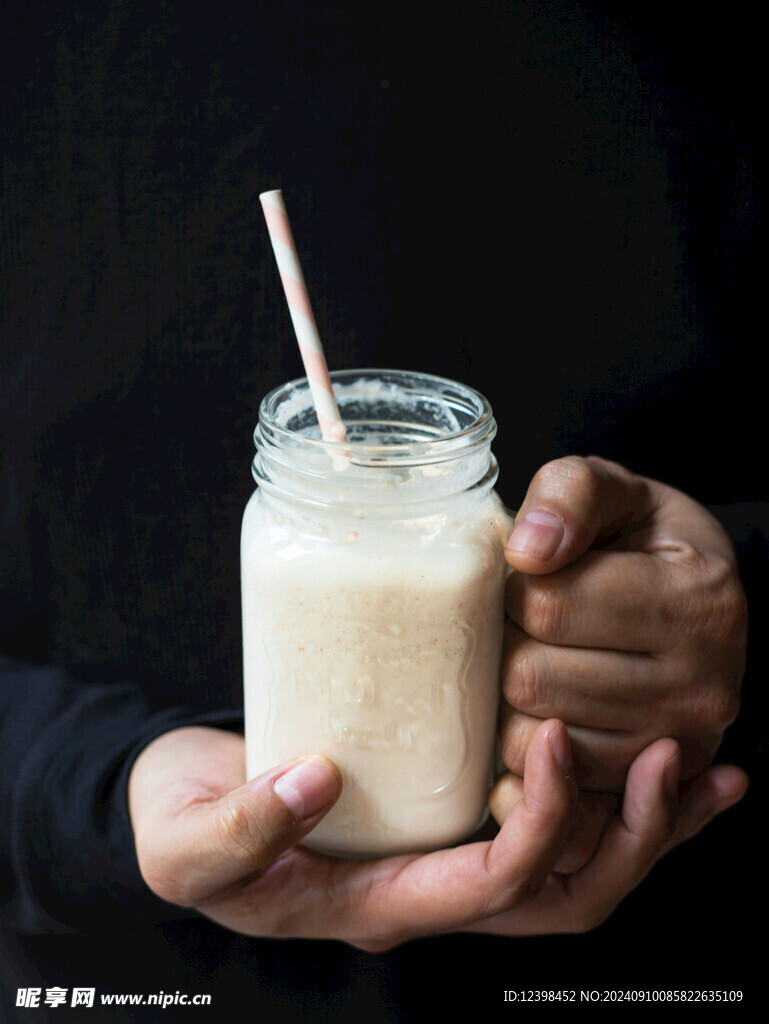 奶昔奶茶