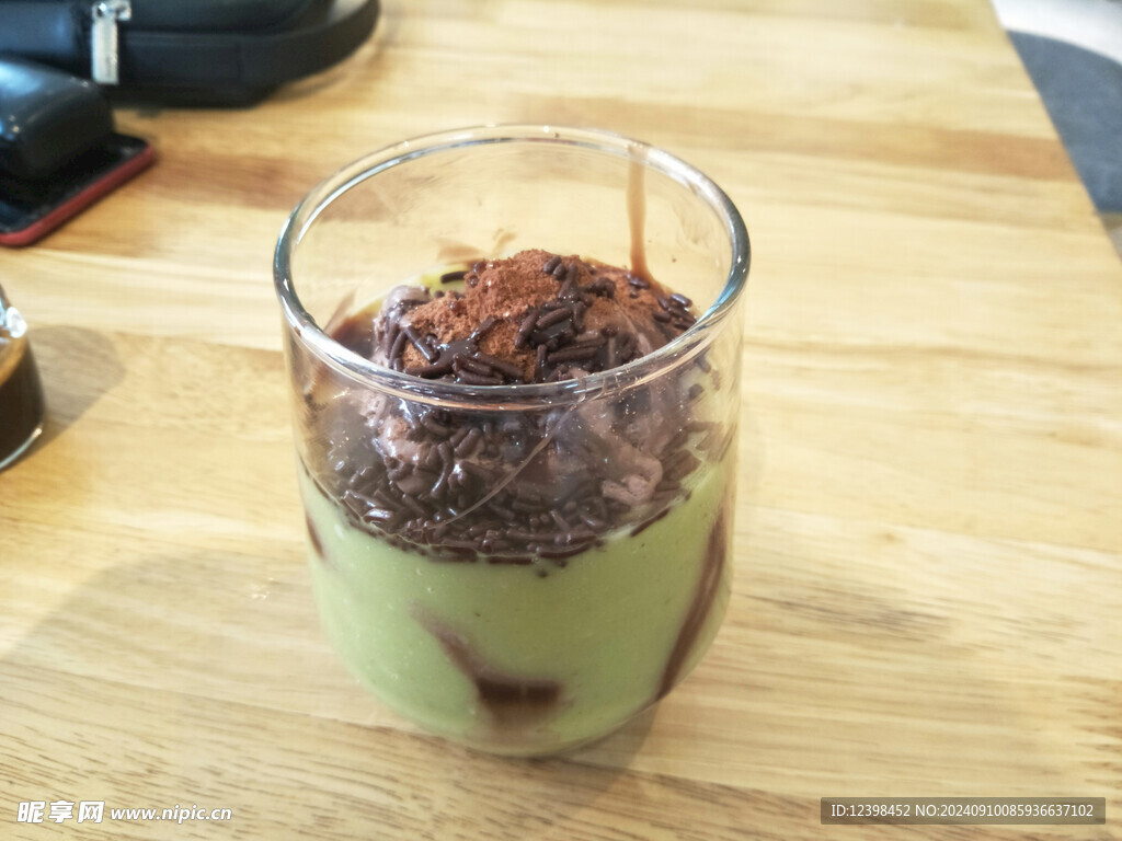 奶昔奶茶