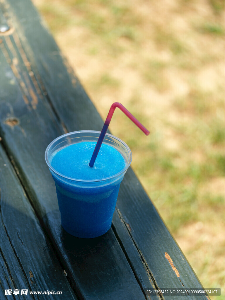 奶昔奶茶