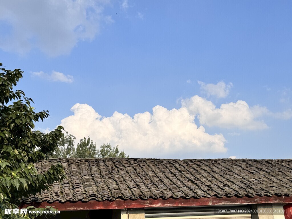 蓝天白云
