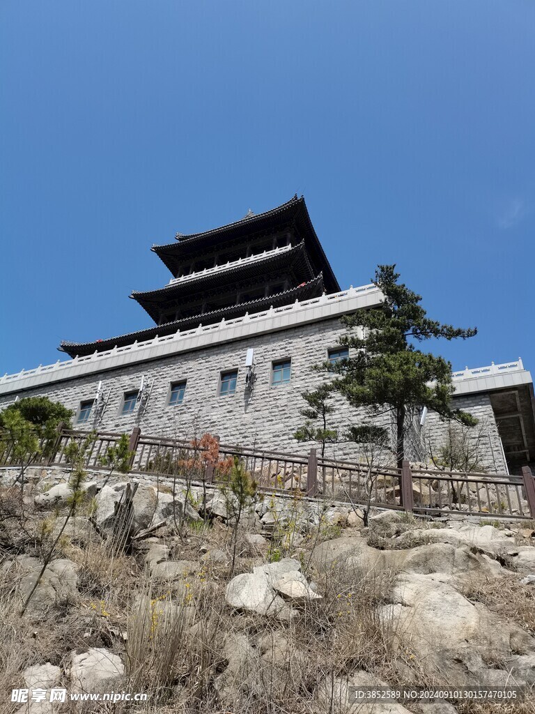 高山古楼