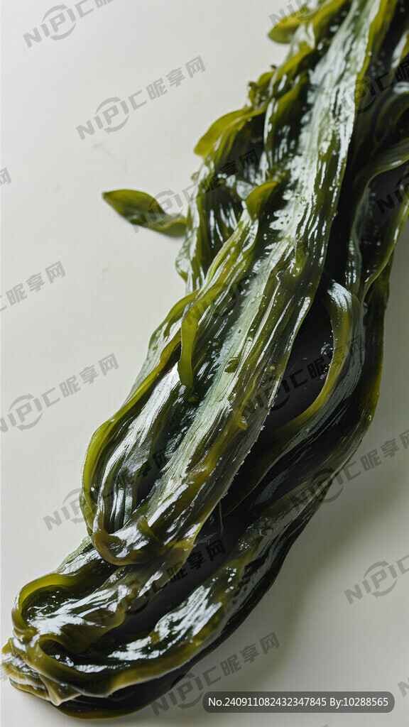 做一张绿色长条海带的图片