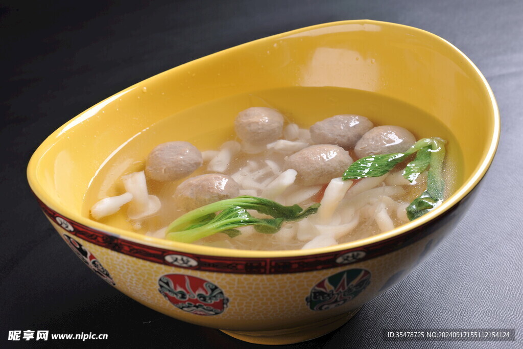  小蘑牛丸汤