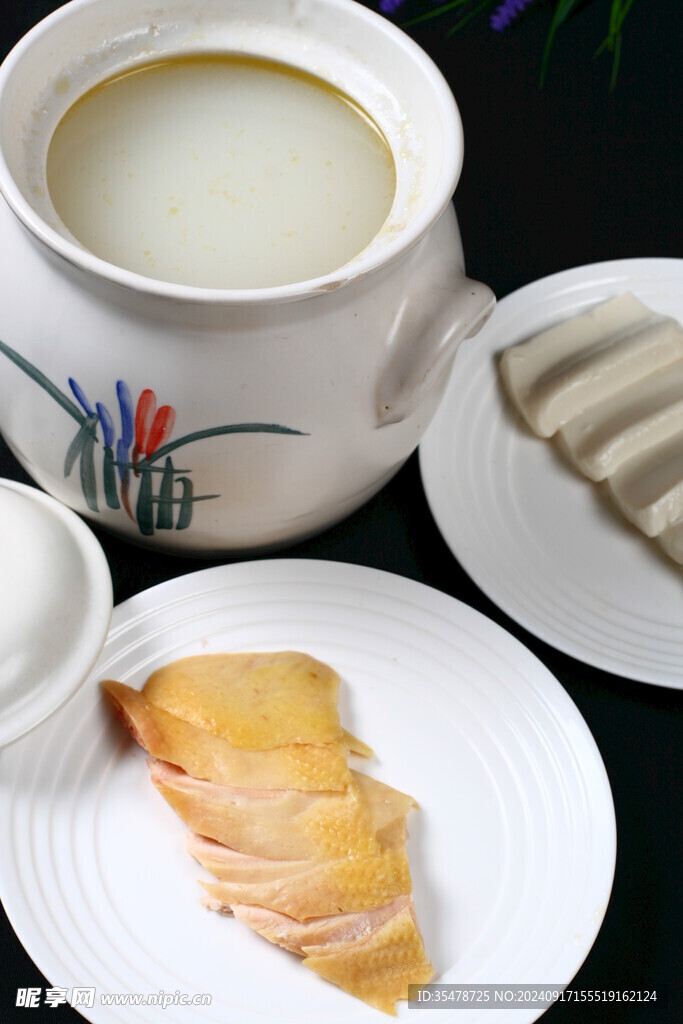 炖鸡豆花汤