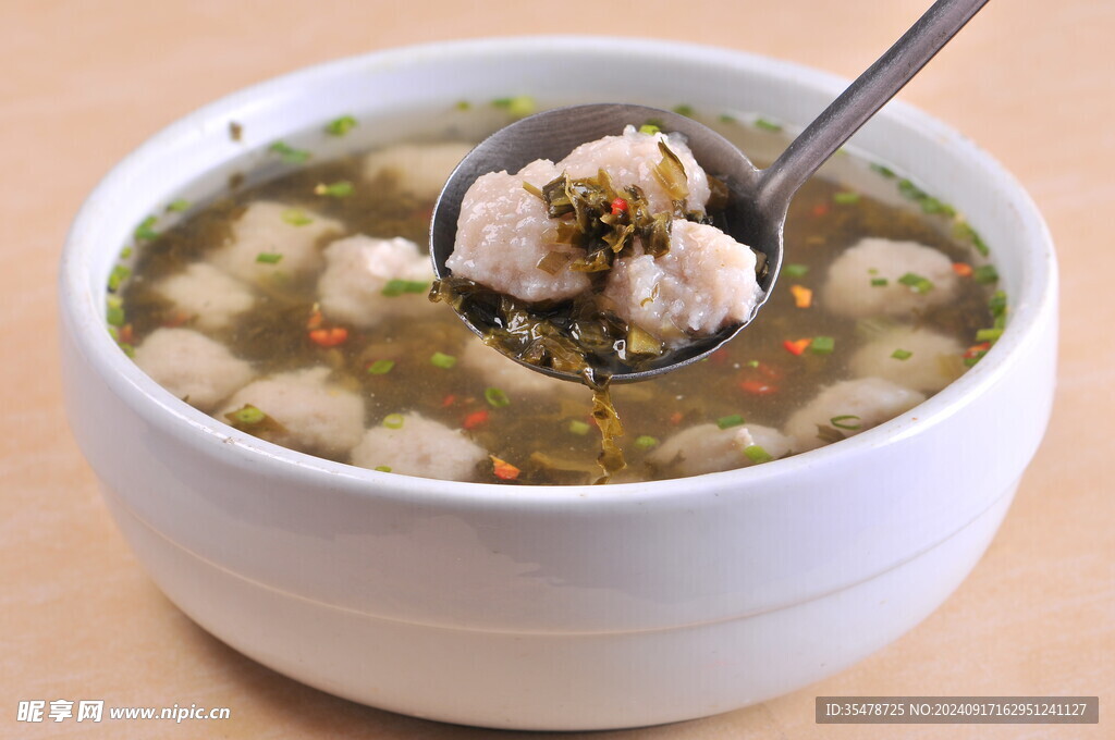 酸菜肉丸汤