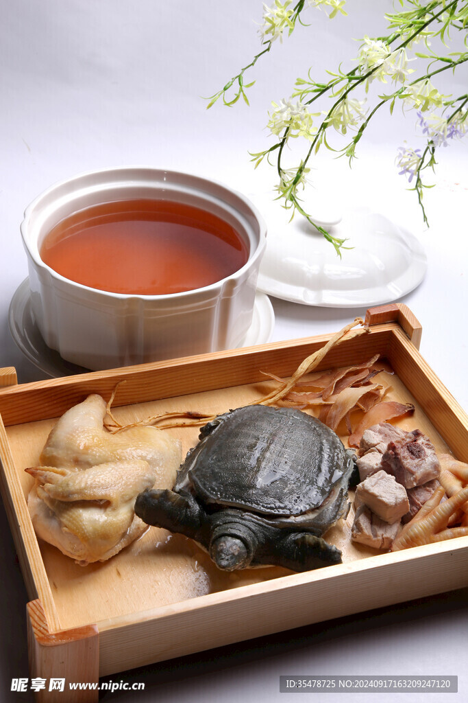 天麻老鸡炖甲鱼