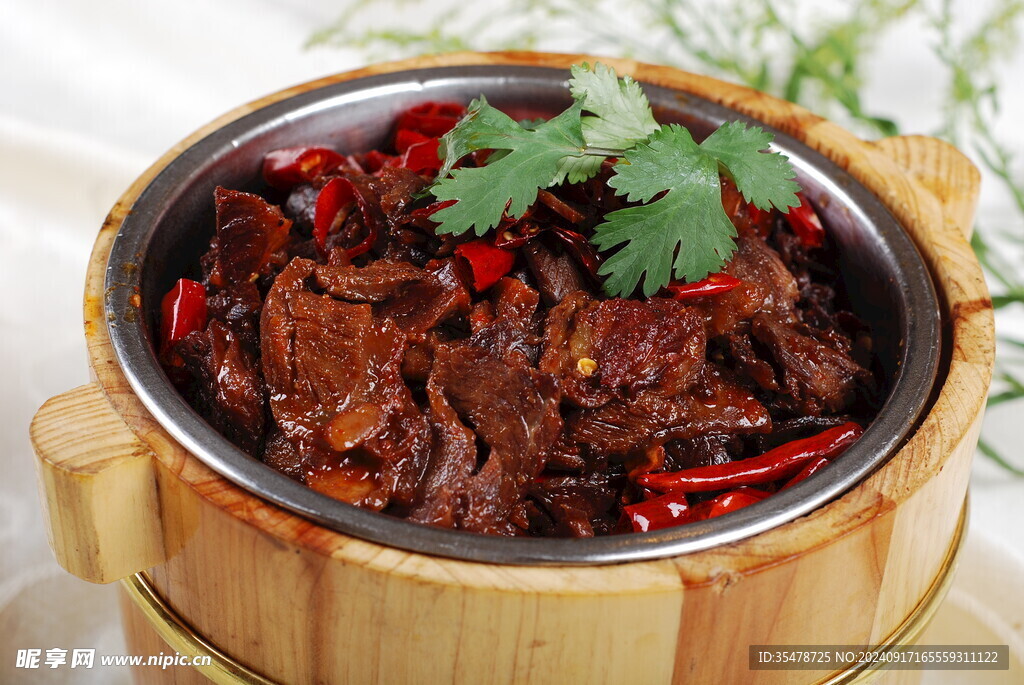  木桶牛肉