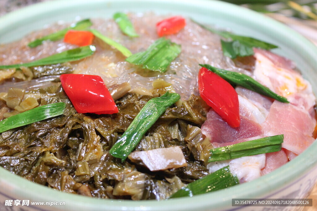 白肉酸菜炖粉条