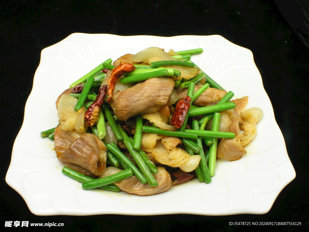 蒜苔腊肉