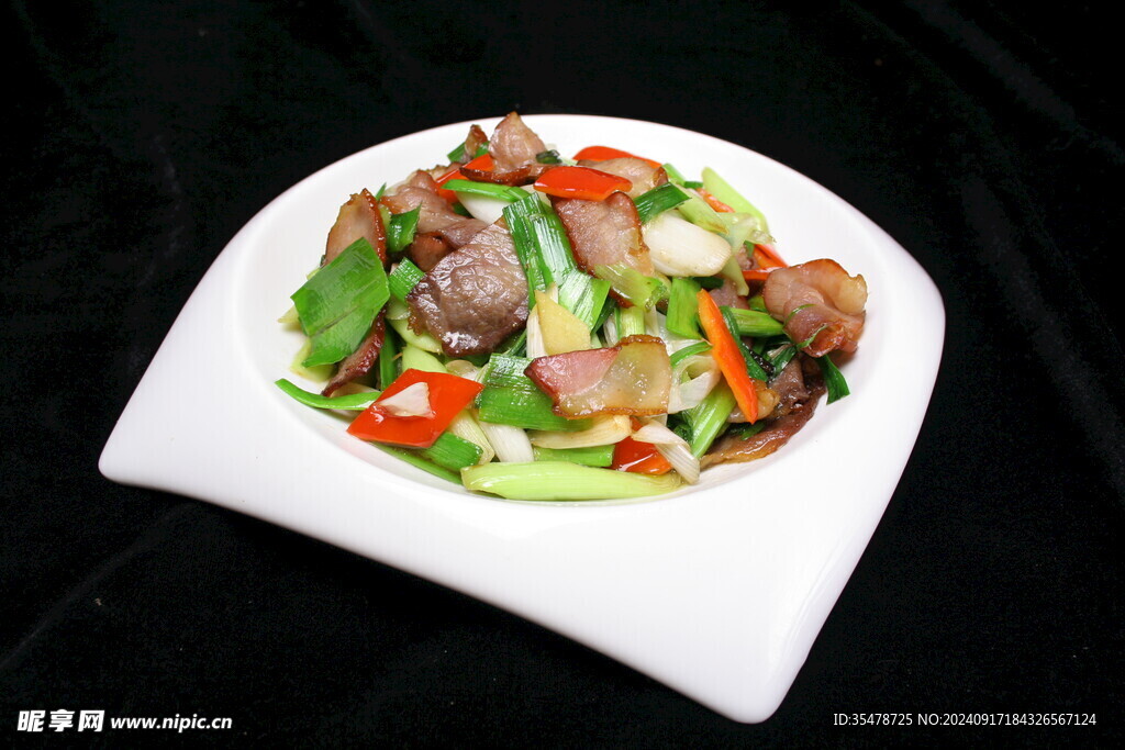 青蒜炒大片腊肉
