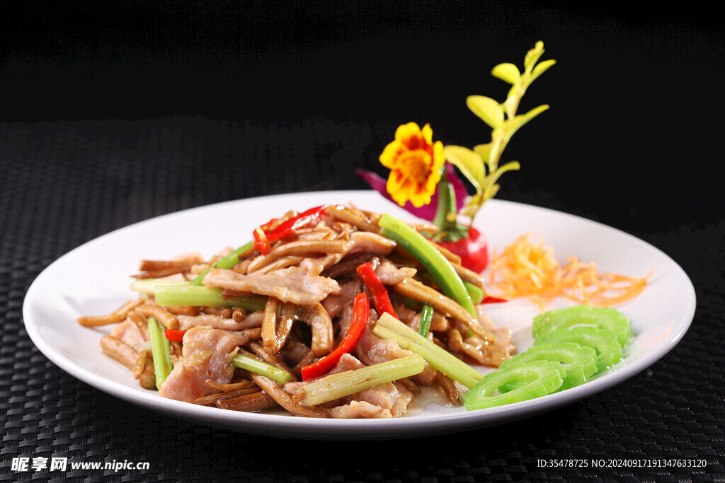 茶树菇炒爽肉