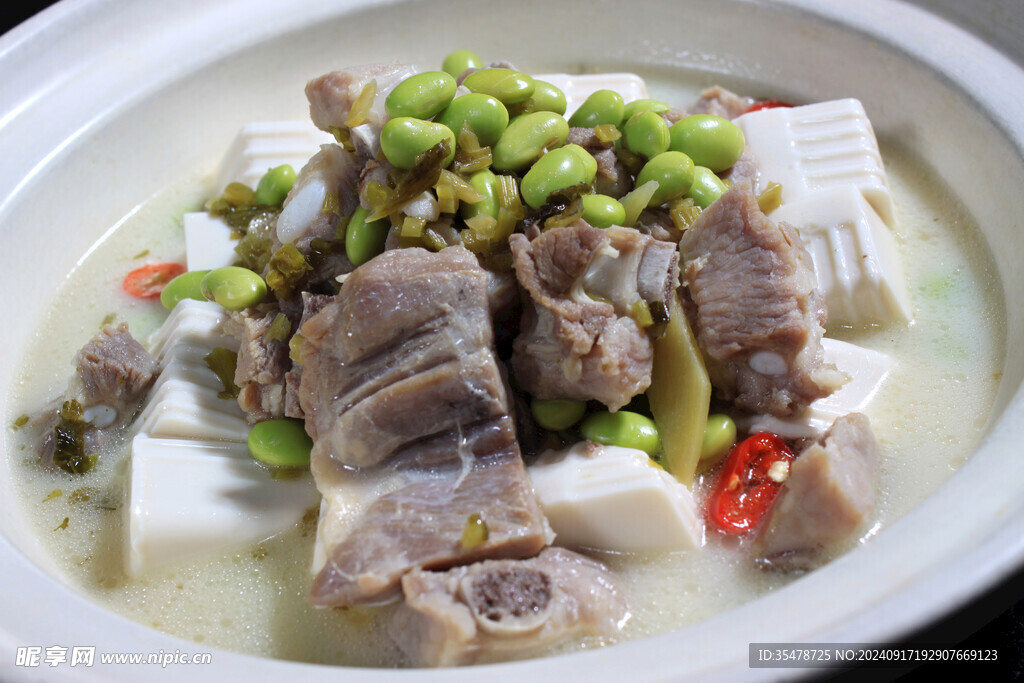 抱腌仔排炖豆腐