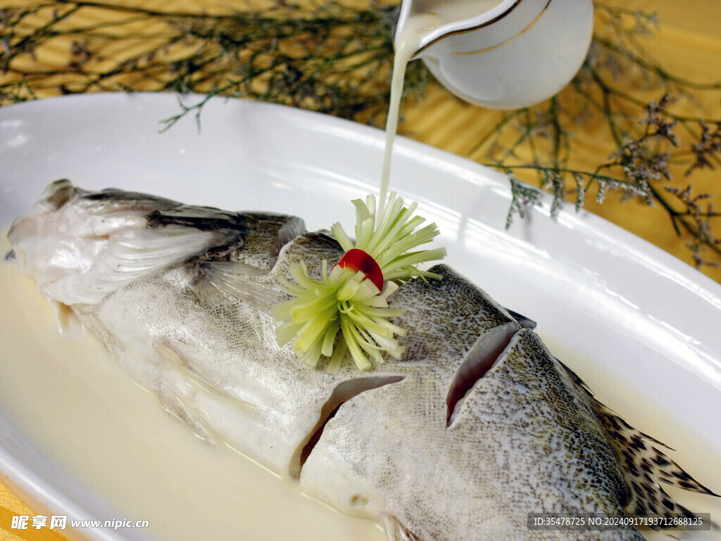 豆浆煮鲑鱼