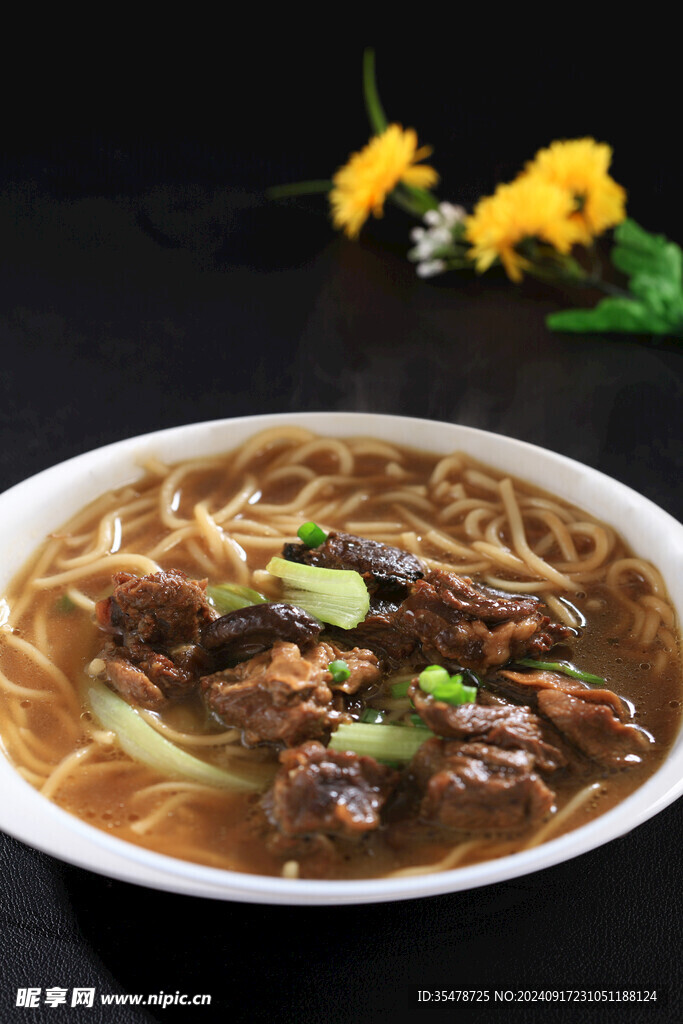  牛肉汤面
