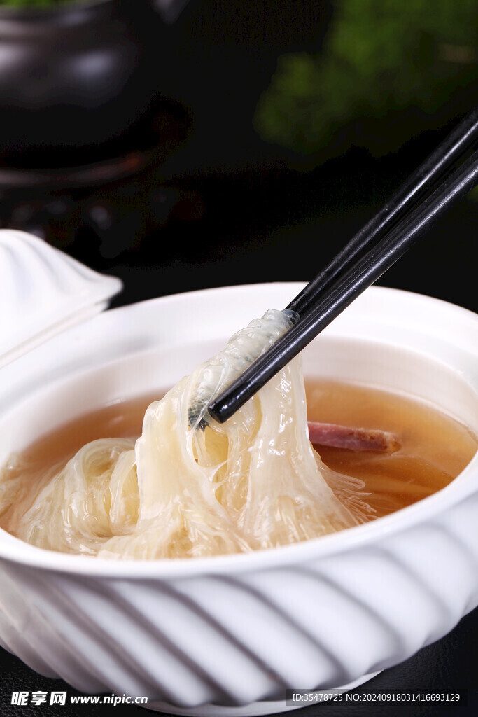 菜胆炖鲍翅