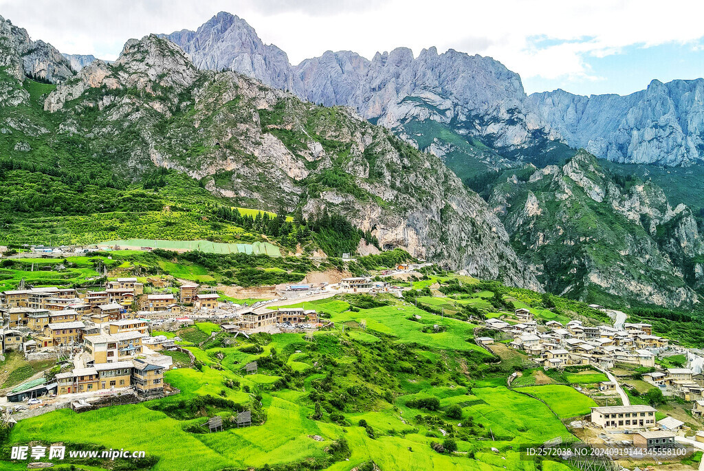 扎尕那山
