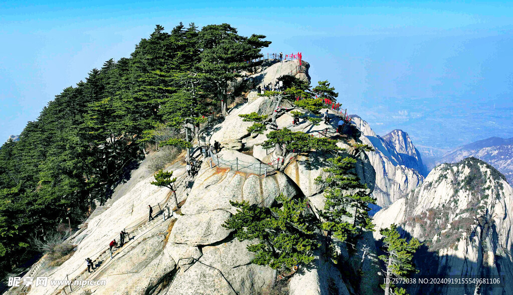 华山