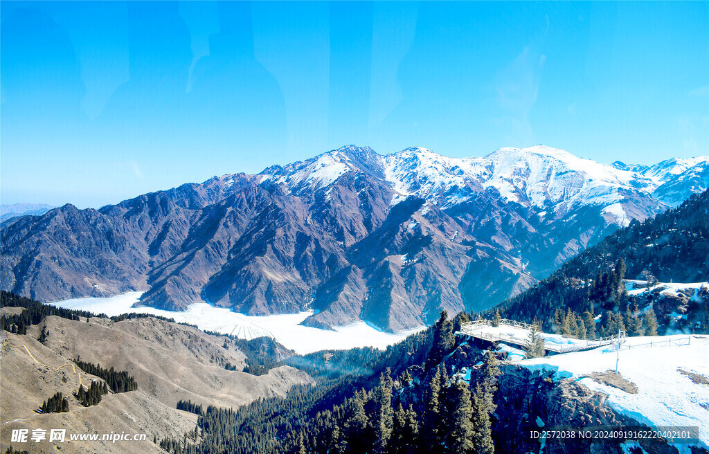 天山