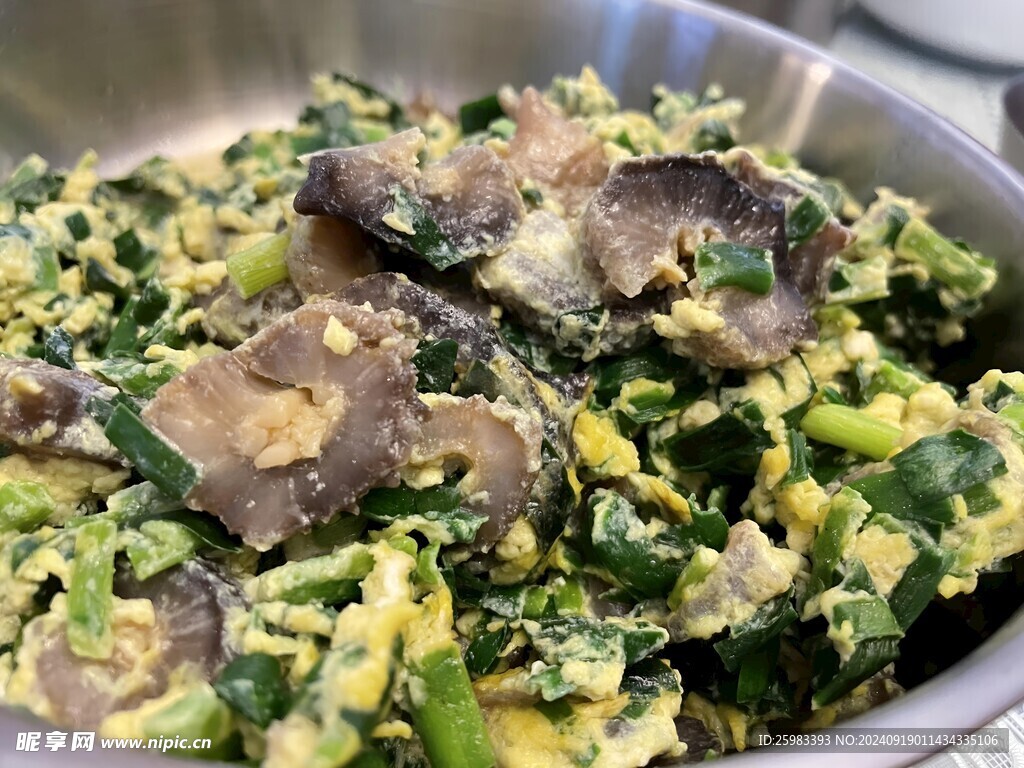 鸡蛋炒海参