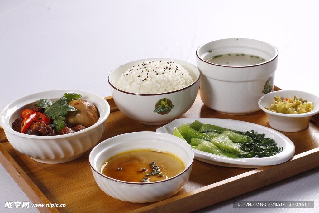 卤肉饭 