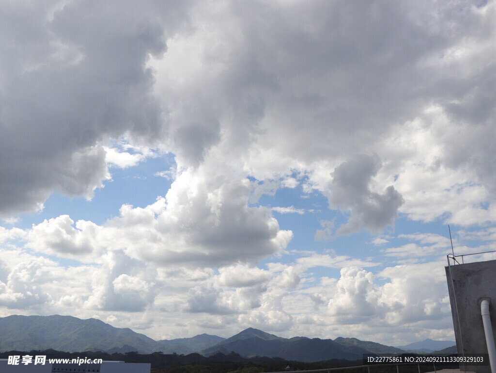 天空晴天景色