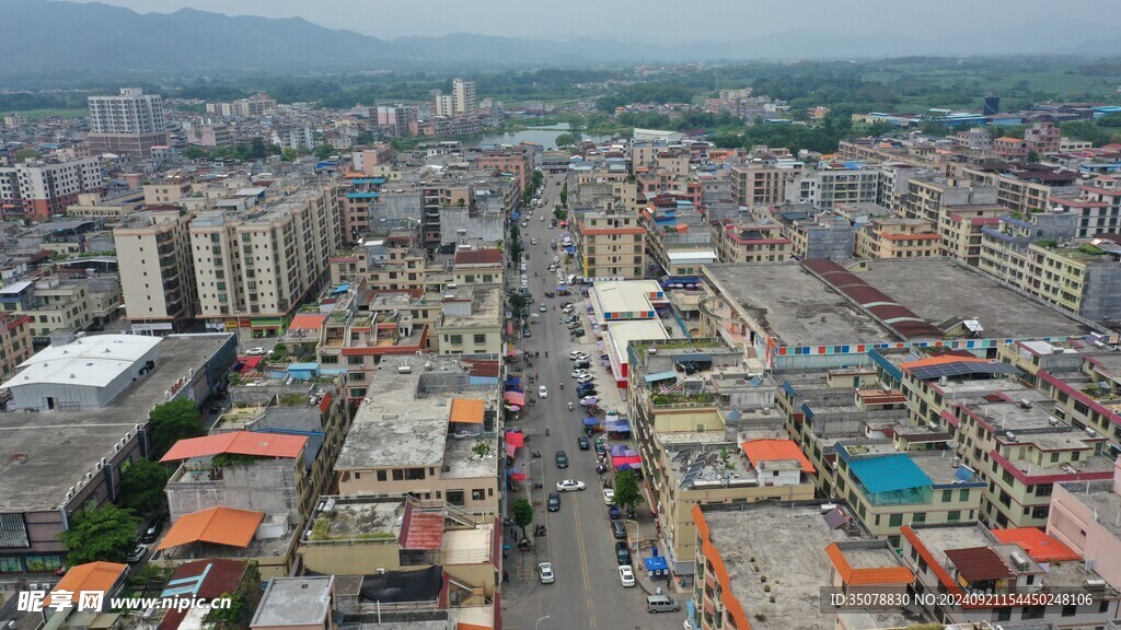 广东小镇道路航拍