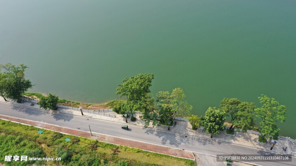 广东小镇河道航拍