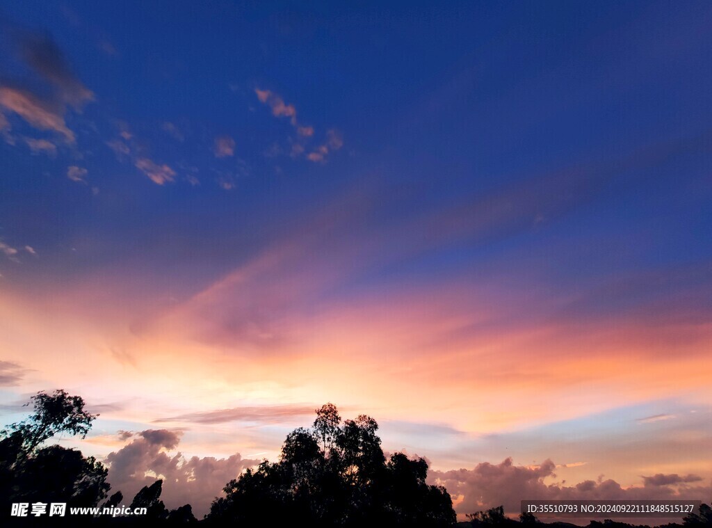 傍晚天空