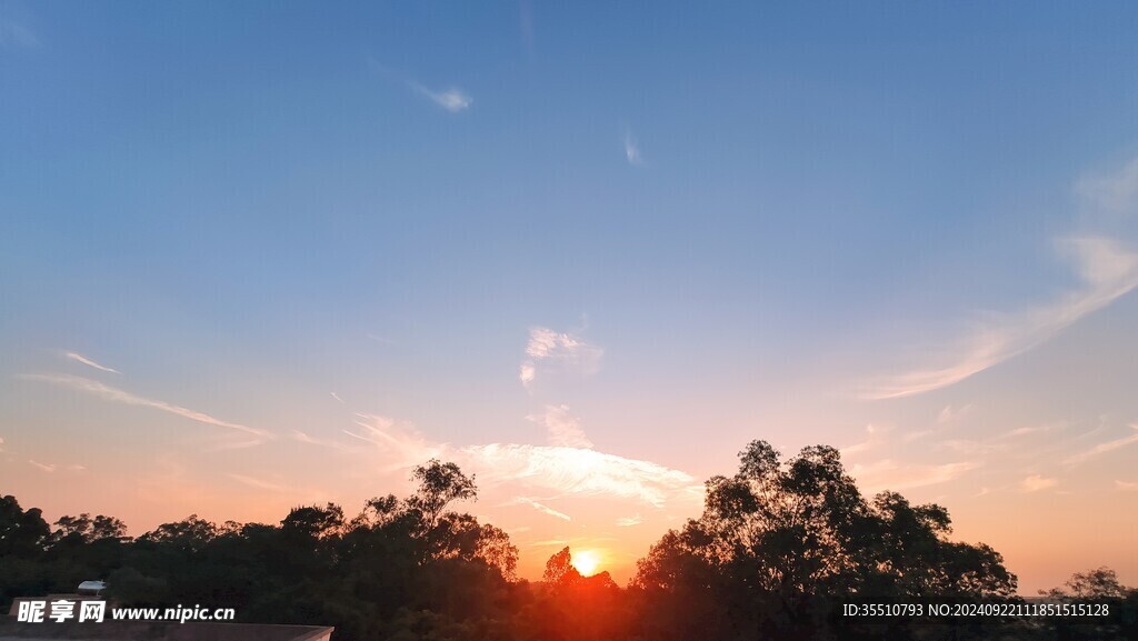 傍晚天空