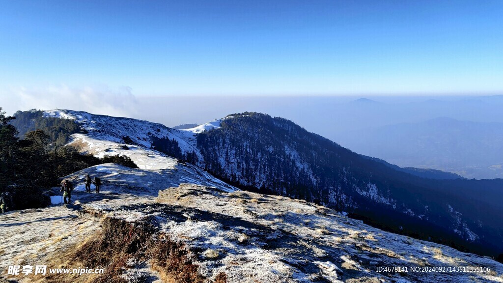 雪山