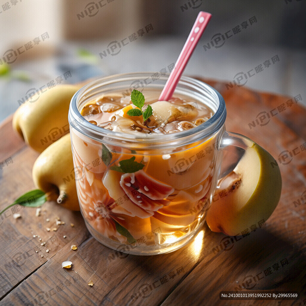 塑料杯装琵琶梨汤