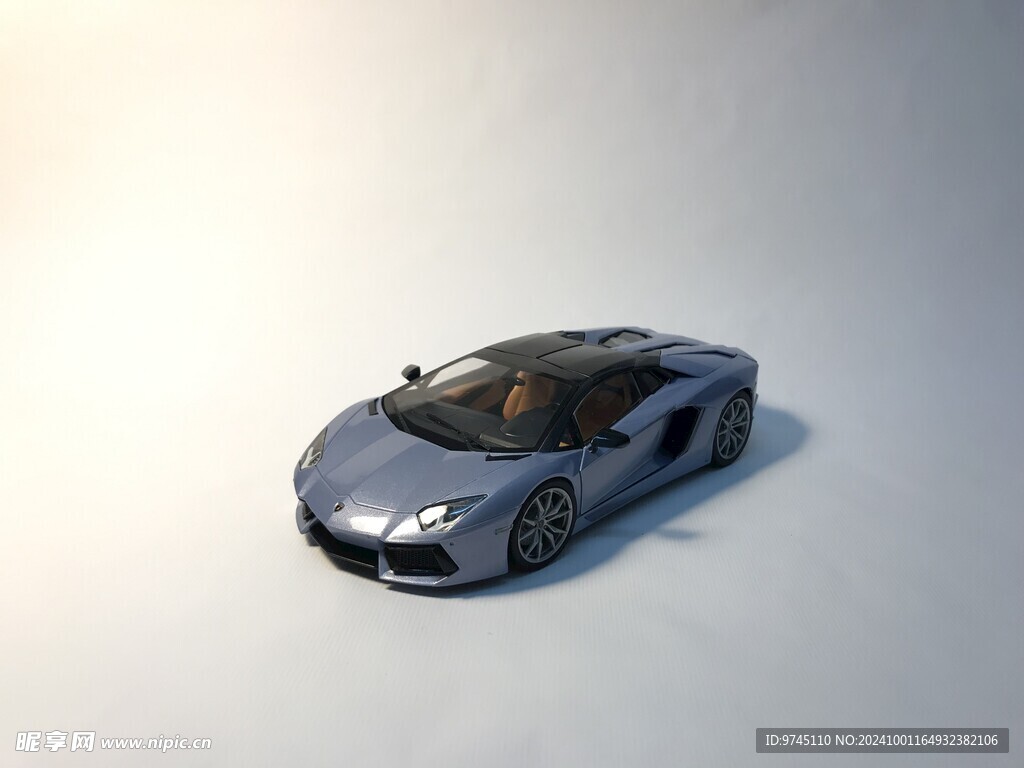 兰博基尼 Aventador 