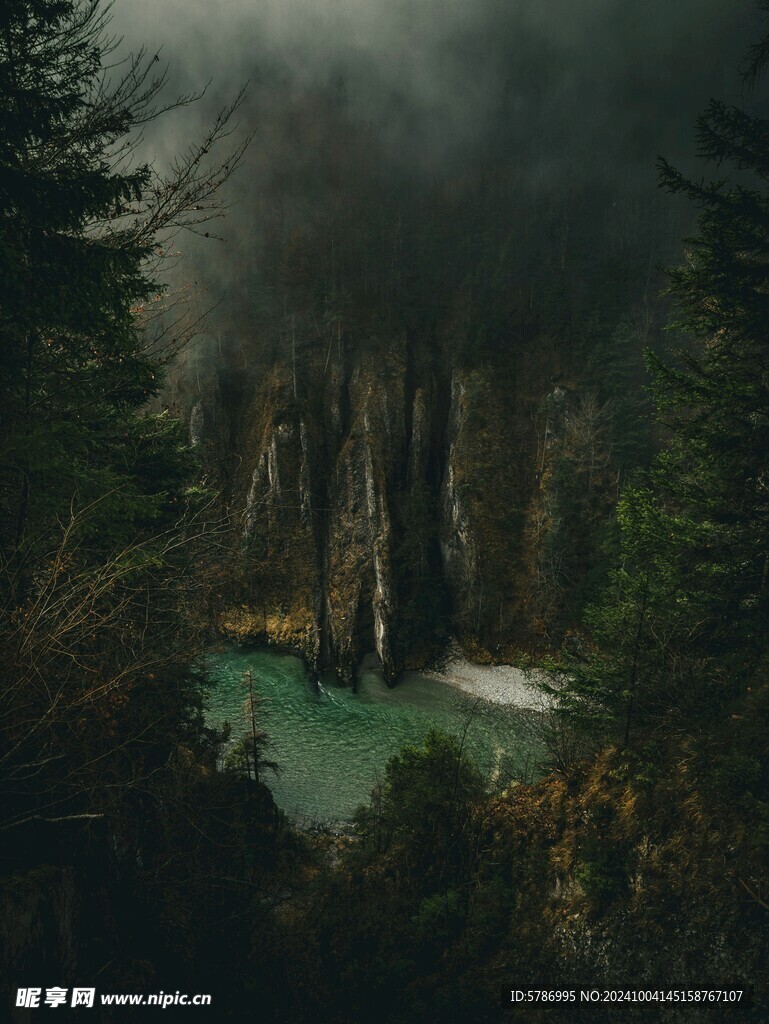 山涧