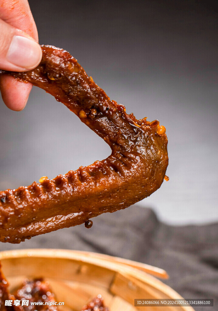 鸡翅 