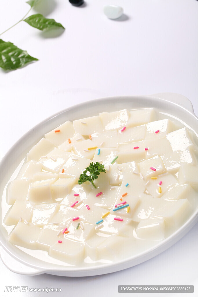 杏味牛奶冻