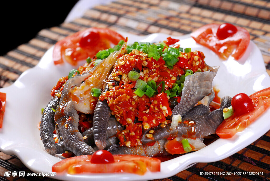  鲜椒土鸡脚