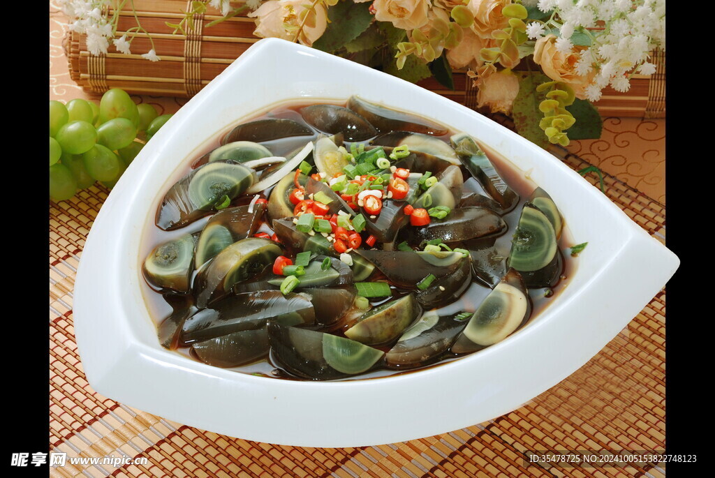 捞汁松花蛋