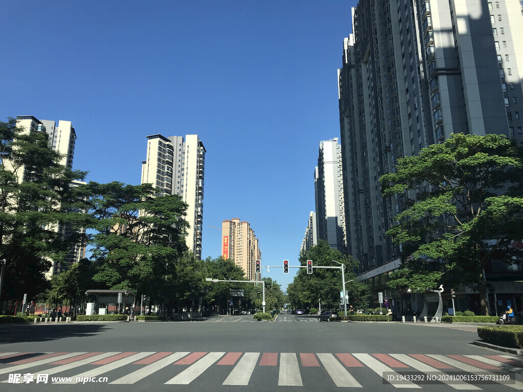 清远市万科城市道路风景照片