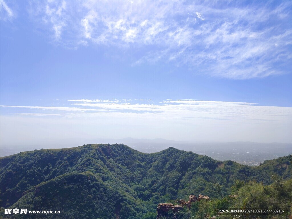 山顶远眺