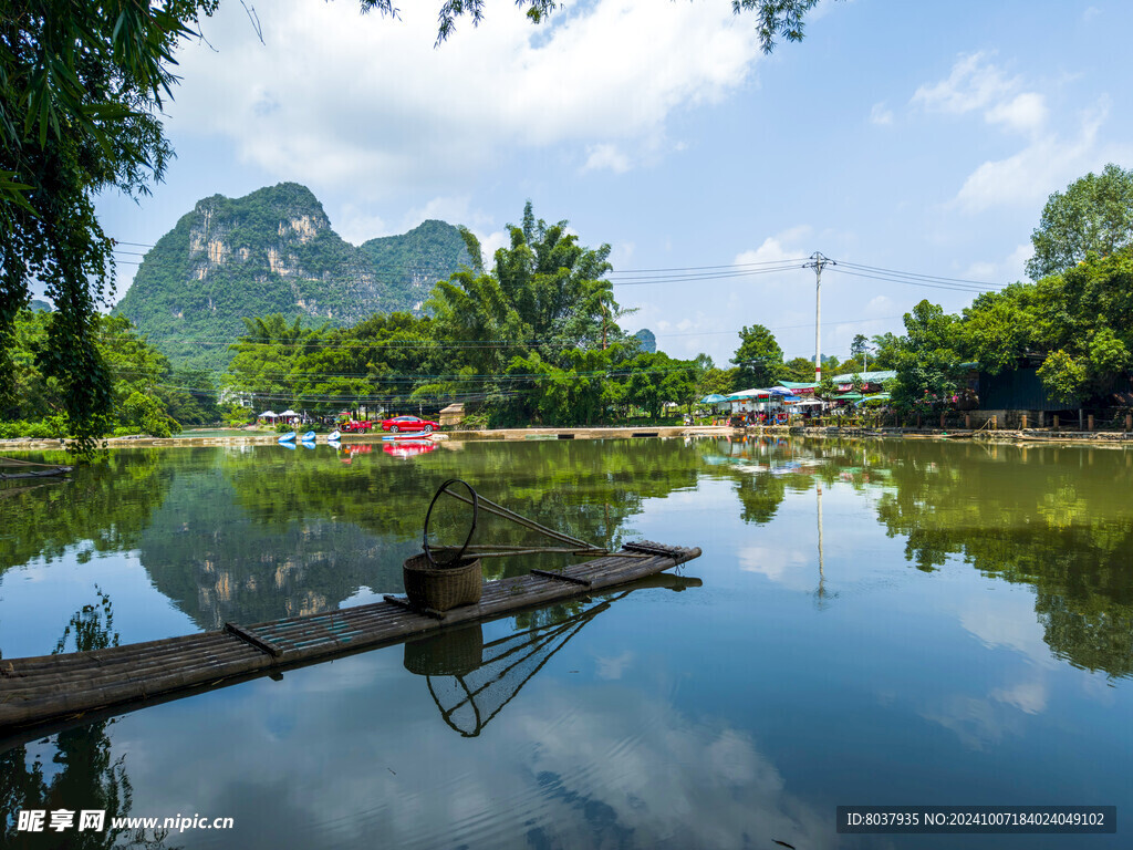 广西阳朔大榕树景区 