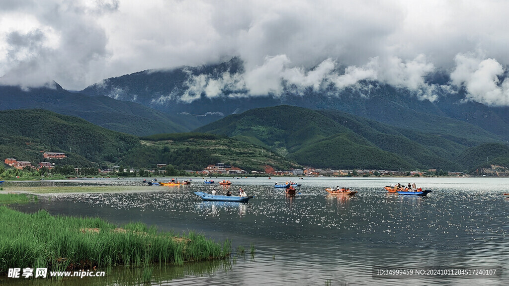 泸沽湖风光