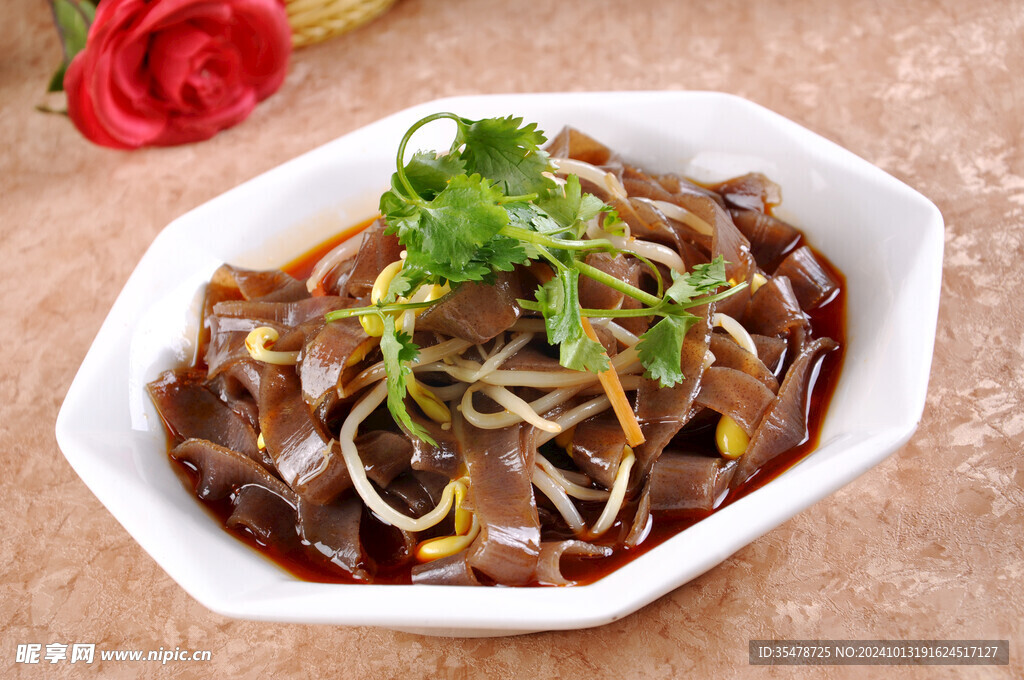 豆芽拌根粉皮