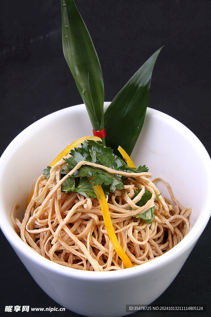 香菜拌云丝