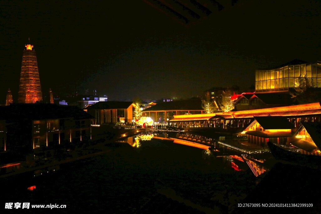 龙兴水街夜景