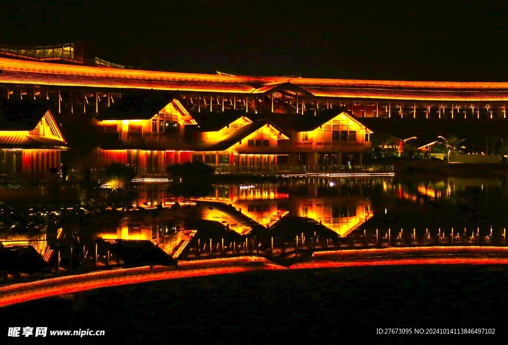 龙兴水街夜景