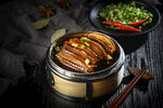 梅菜扣肉美食