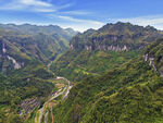 矮寨盘山路